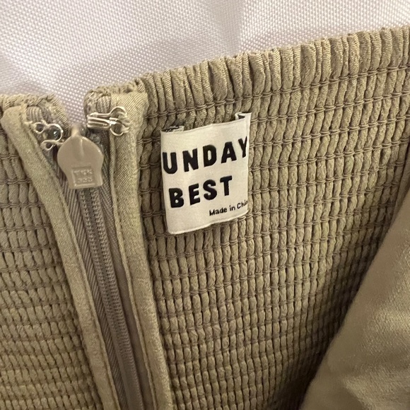 Dress - Picture 4 of 6